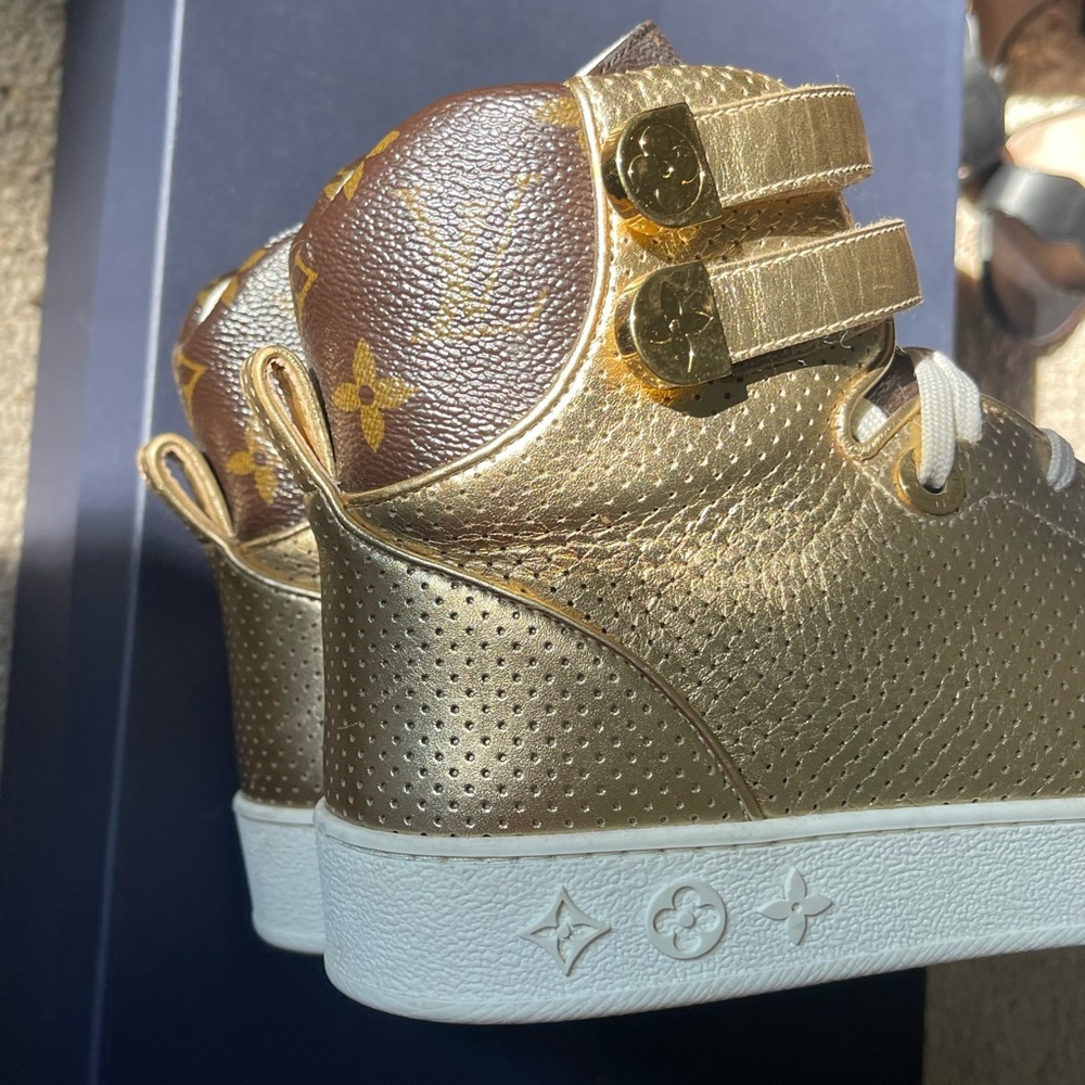 Louis Vuitton Women’s Gold Hightop Boombox Sneaker Boot - Velcro Authentic Sz 38 - Picture 5 of 15